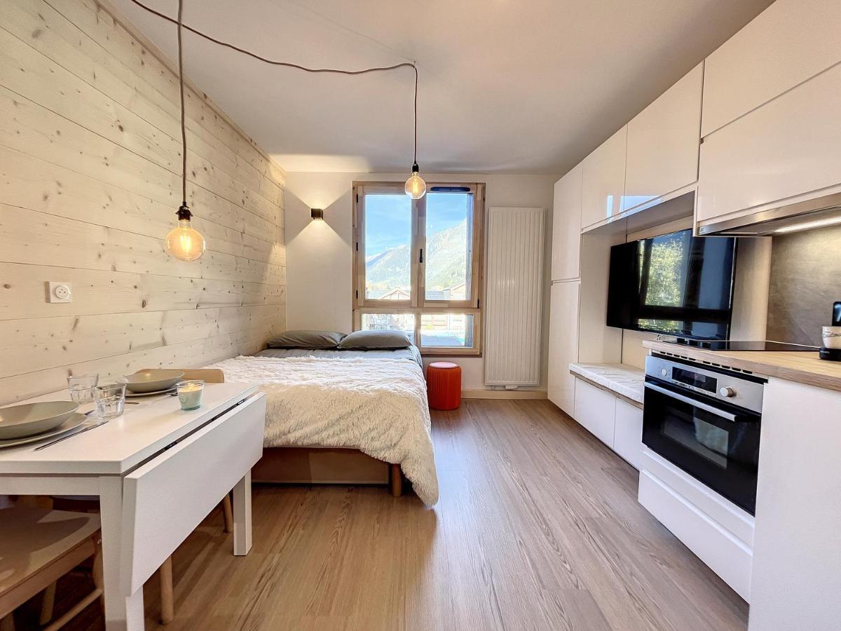 Superbe Studio Refait A Neuf Et Tout Equipe Avec Parking Chamonix Exteriör bild