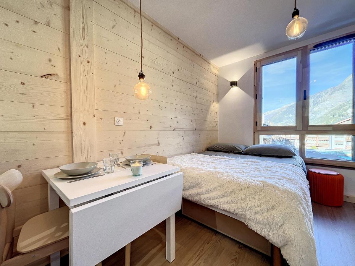 Superbe Studio Refait A Neuf Et Tout Equipe Avec Parking Chamonix Exteriör bild