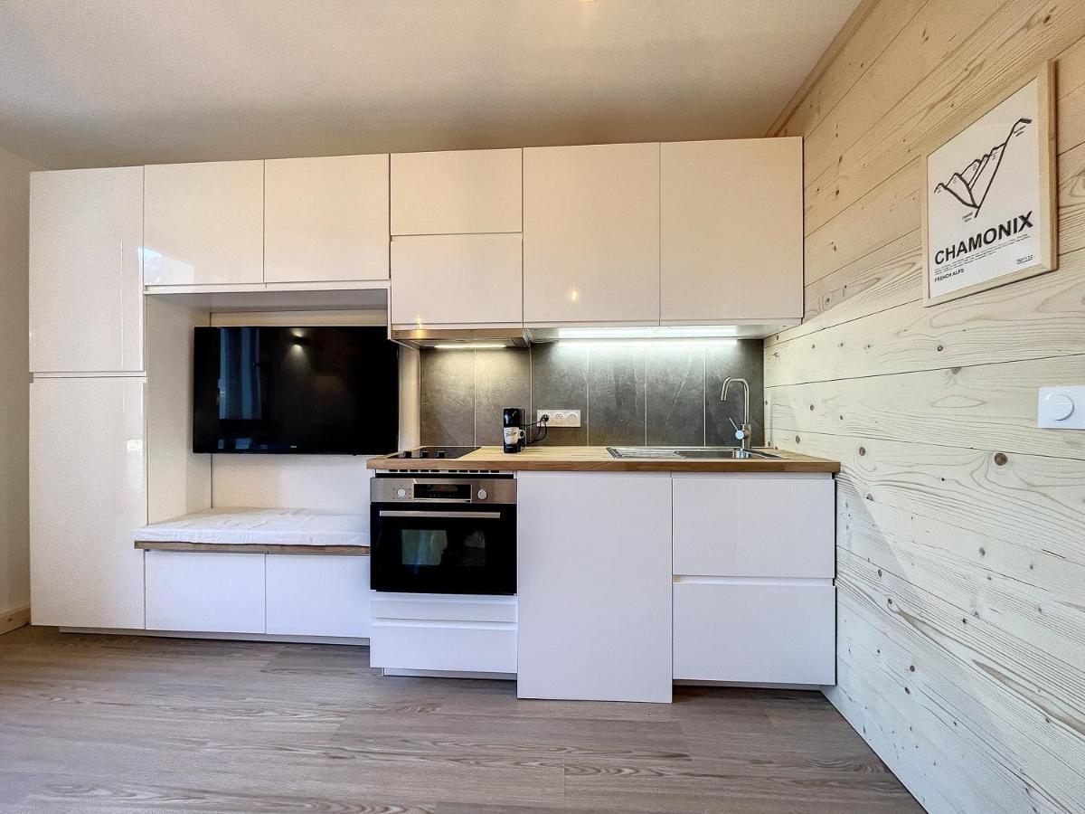 Superbe Studio Refait A Neuf Et Tout Equipe Avec Parking Chamonix Exteriör bild